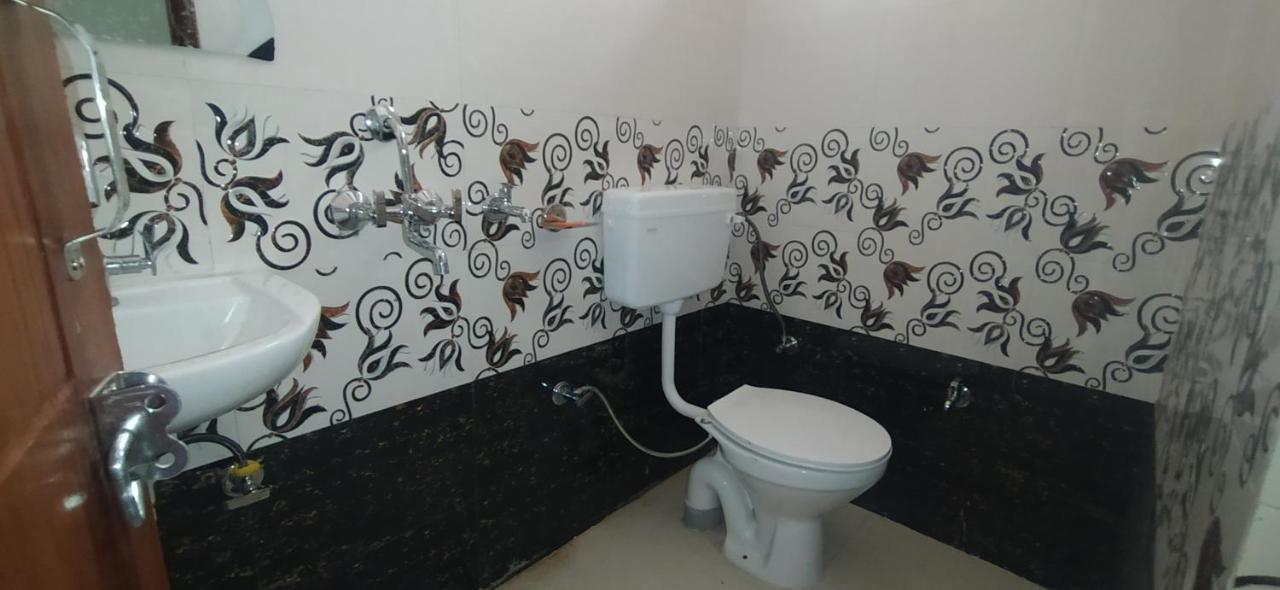 Hotel Comfort Inn Homestay Dehradun Exterior foto