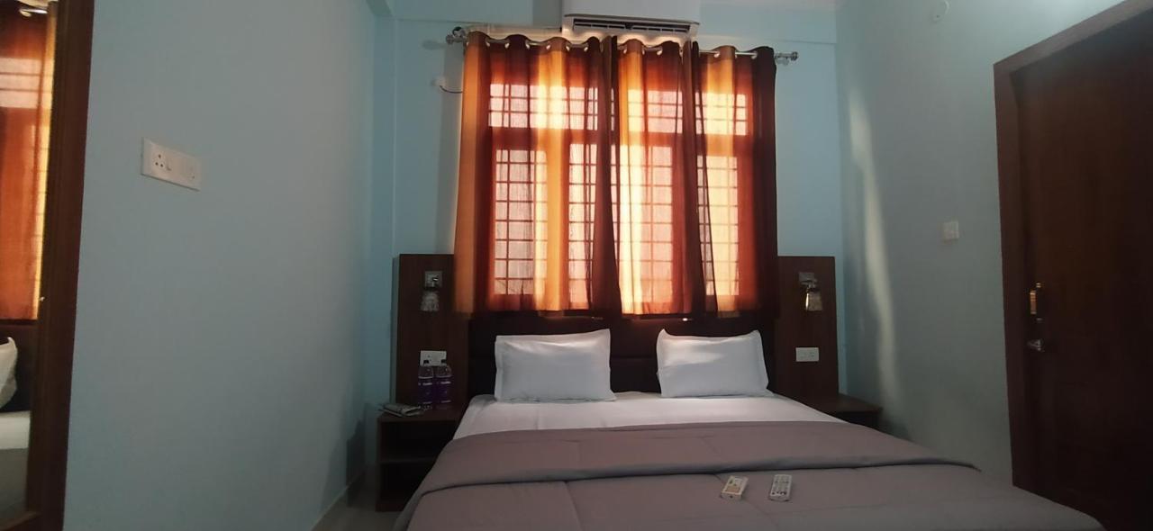 Hotel Comfort Inn Homestay Dehradun Exterior foto